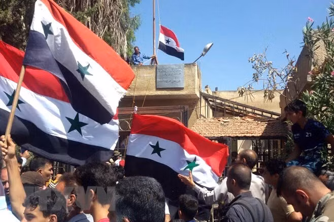 Tấn công lớn phía Tây Nam, quân đội Syria áp sát vùng Golan với Israel