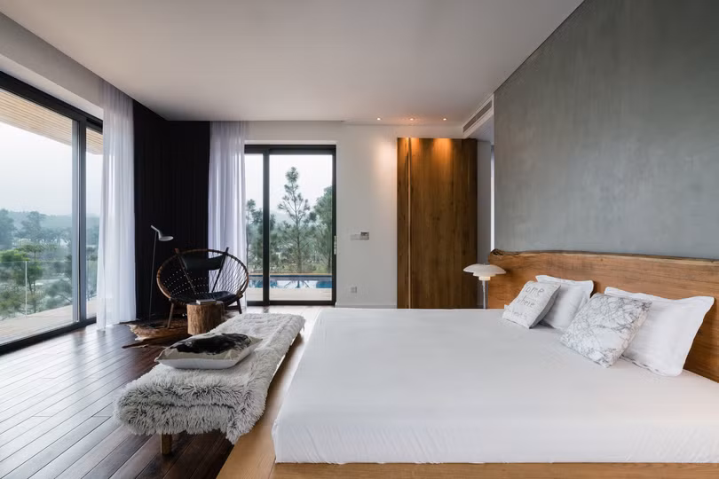 Biệt thự nằm trên đồi thông ở Vĩnh Phúc lên báo nước ngoài