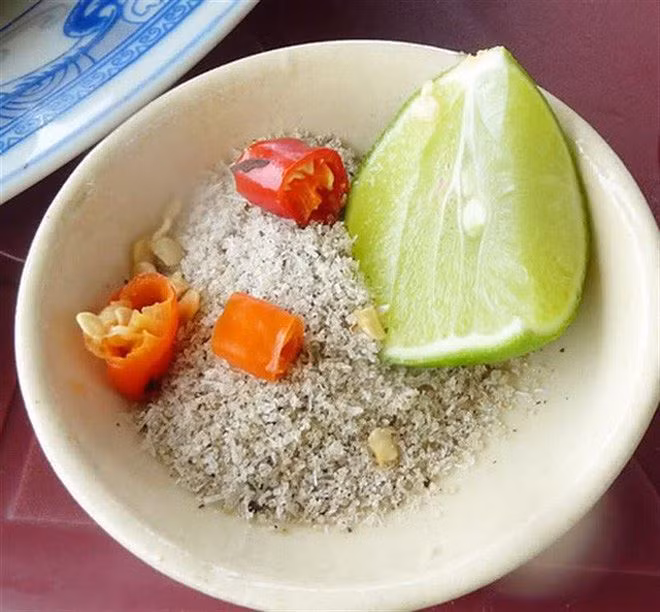 Ăn mặn làm tăng nguy cơ ung thư dạ dày?