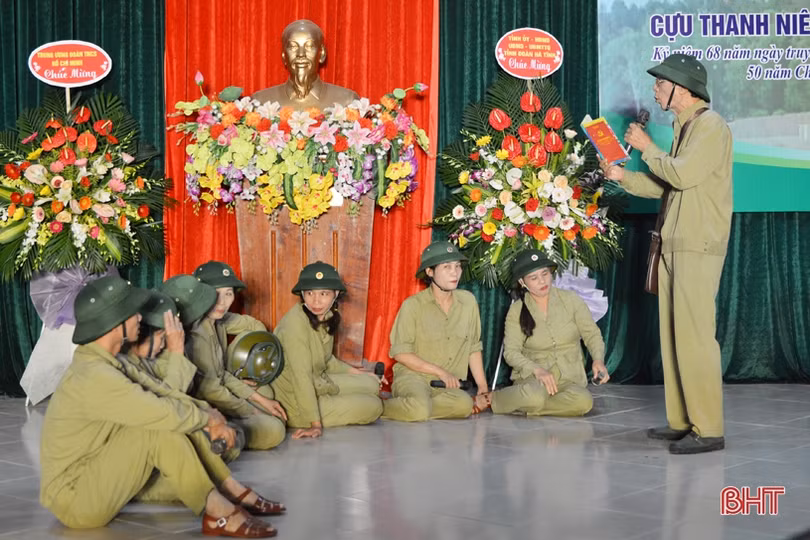 Xúc động cuộc hội ngộ cựu thanh niên xung phong Hà Tĩnh tiêu biểu