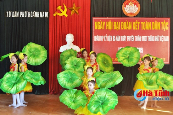 Lãnh đạo tỉnh chung vui ngày hội đoàn kết với người dân các địa phương ảnh 10