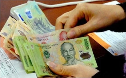 Tăng lương nhưng cần kiểm soát để tránh tăng giá ảnh 1 Tăng lương nhưng cần kiểm soát để tránh tăng giá ảnh 1