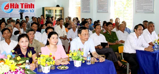 Lãnh đạo tỉnh chung vui ngày hội đoàn kết với người dân các địa phương ảnh 6