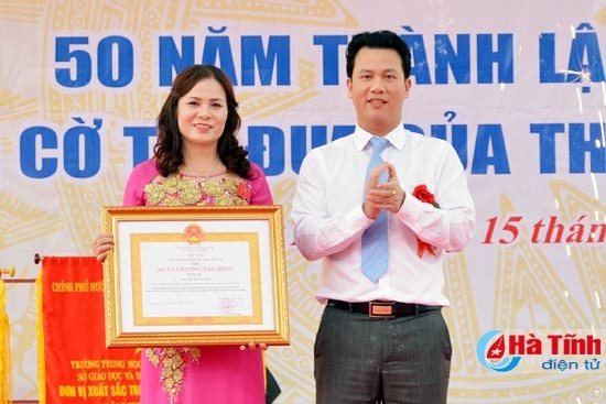 Kỷ niệm thành lập các trường THPT: Phan Đình Phùng, Đức Thọ, Kỳ Anh ảnh 10 Kỷ niệm thành lập các trường THPT: Phan Đình Phùng, Đức Thọ, Kỳ Anh ảnh 10
