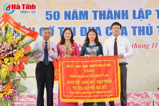 Kỷ niệm thành lập các trường THPT: Phan Đình Phùng, Đức Thọ, Kỳ Anh ảnh 11 Kỷ niệm thành lập các trường THPT: Phan Đình Phùng, Đức Thọ, Kỳ Anh ảnh 11