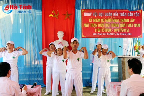 Lãnh đạo tỉnh chung vui ngày hội đoàn kết với người dân các địa phương ảnh 13