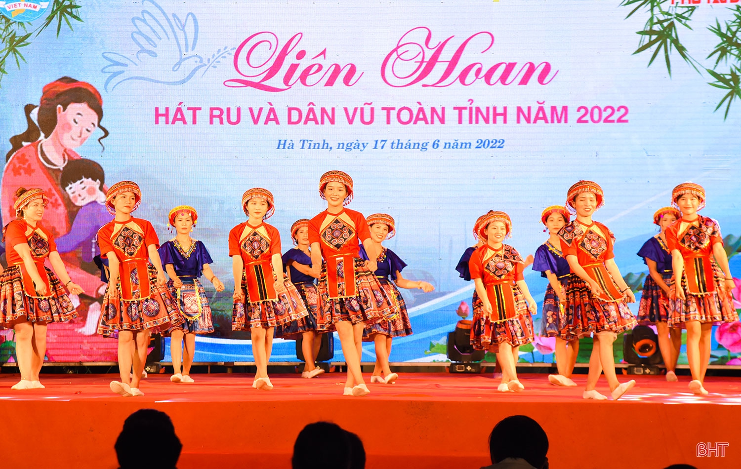 Dân ca, dân vũ trong đời sống văn hóa Hà Tĩnh