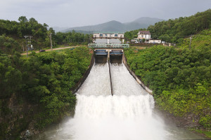 Hồ đập ở Hà Tĩnh ứng phó trước dự báo mưa 500 mm