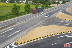 Bất cập giao thông tại ngã ba tuyến kết nối cao tốc ở Hà Tĩnh