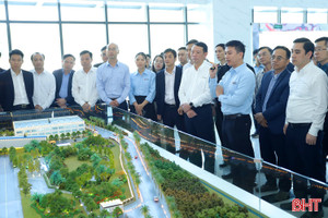 Chủ tịch UBND tỉnh và đoàn công tác Hà Tĩnh tham quan nhà máy điện rác ở TP Huế