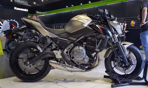 kawasaki z900 2017 co gia 288 trieu dong tai viet nam