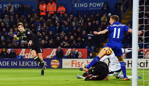 vong 21 ngoai hang anh chelsea vung tren dinh top 5 xao tron lon