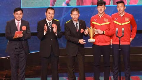 cup chien thang 2016 vinh danh xuan vinh anh vien va u19 viet nam