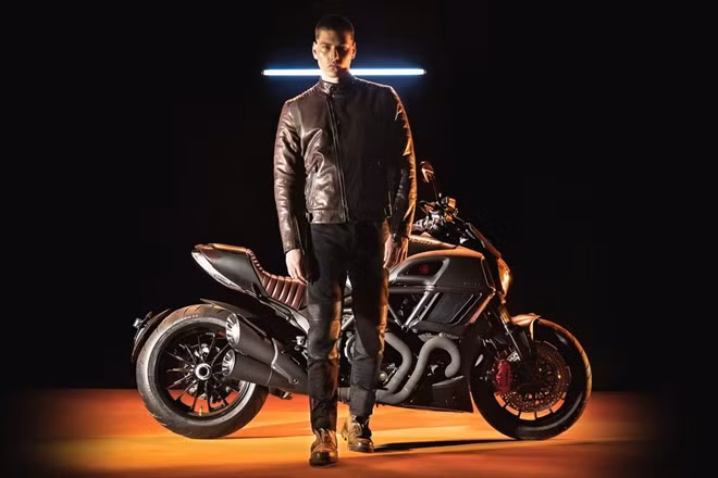 ducati diavel diesel 2017 phien ban gioi han trinh lang
