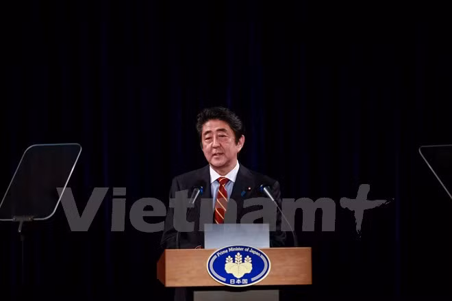 thu tuong nhat ban abe to chuc hop bao ve quan he nhat viet