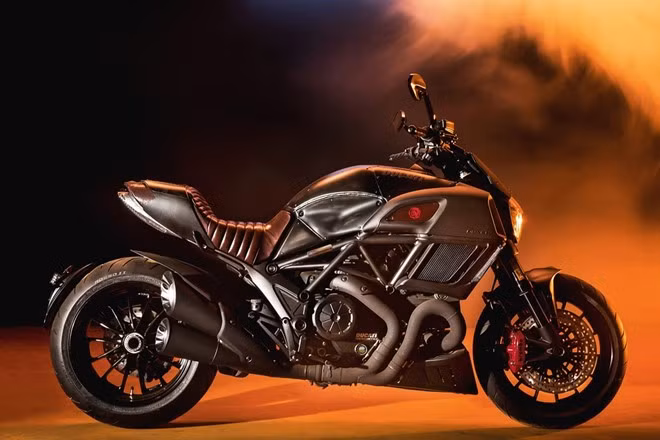 ducati diavel diesel 2017 phien ban gioi han trinh lang