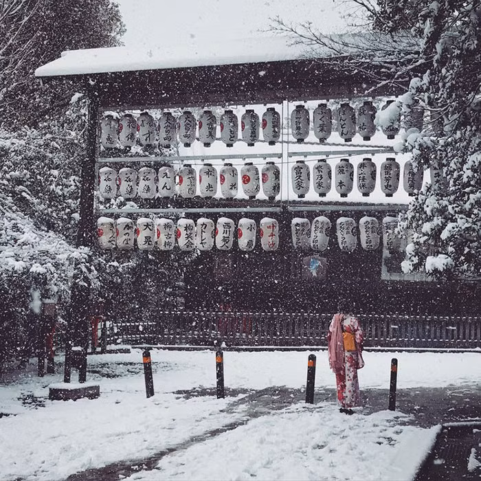 tokyo hoa xu so than tien trong ngay tuyet roi