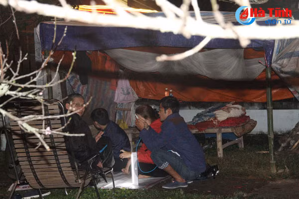 muon kieu leu ngu da chien canh cay canh ban tet