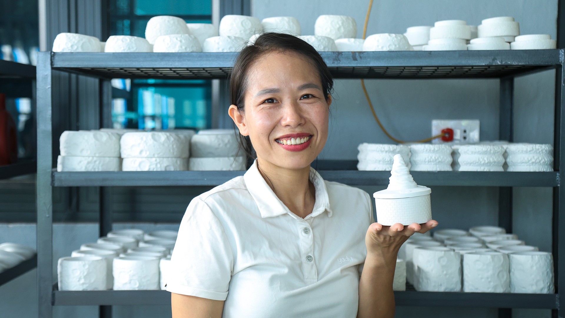 Tôi làm đồ mỹ nghệ từ xi măng trắng