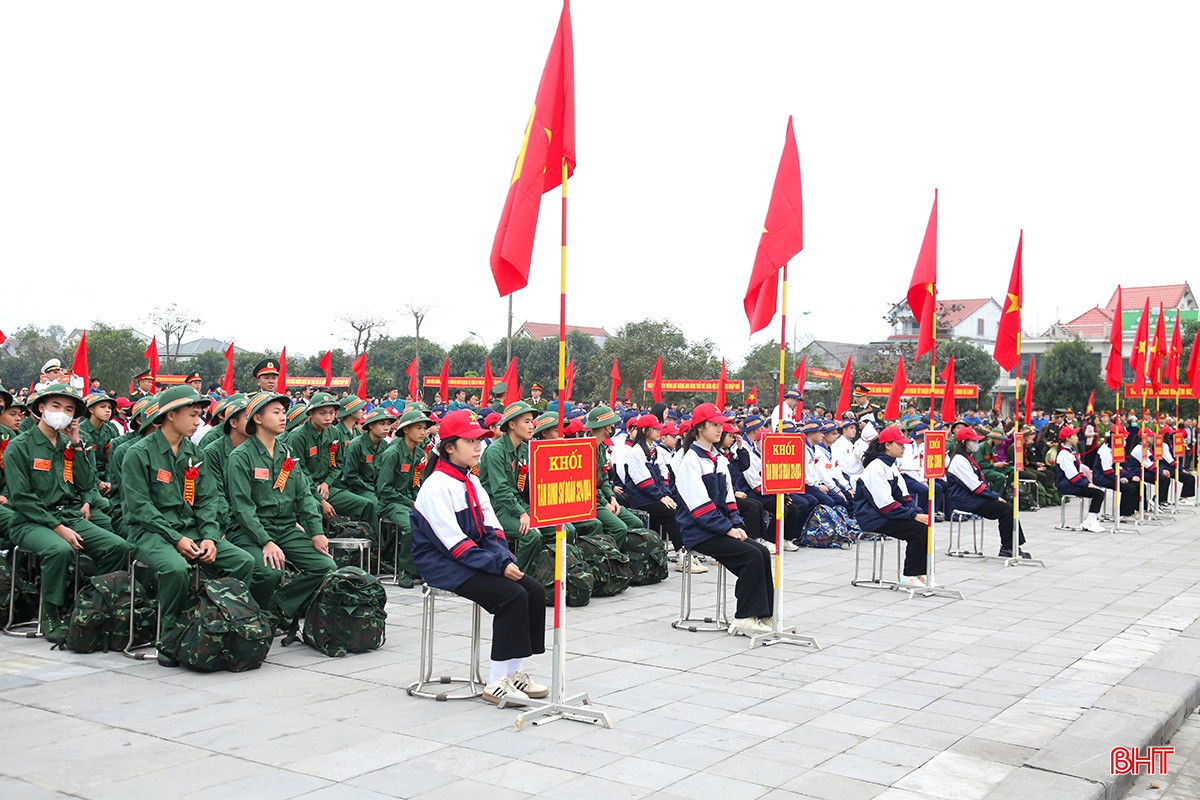 Năm 2025, huyện Nghi Xuân có 130 thanh niên nhập ngũ, trong đó 110 tân binh biên chế vào các đơn vị quân đội và 20 tân binh thực hiện nghĩa vụ công an. Đây là niềm vinh dự, tự hào đối với các tân binh với mong muốn đóng góp công sức bảo vệ sự bình yên của đất nước.