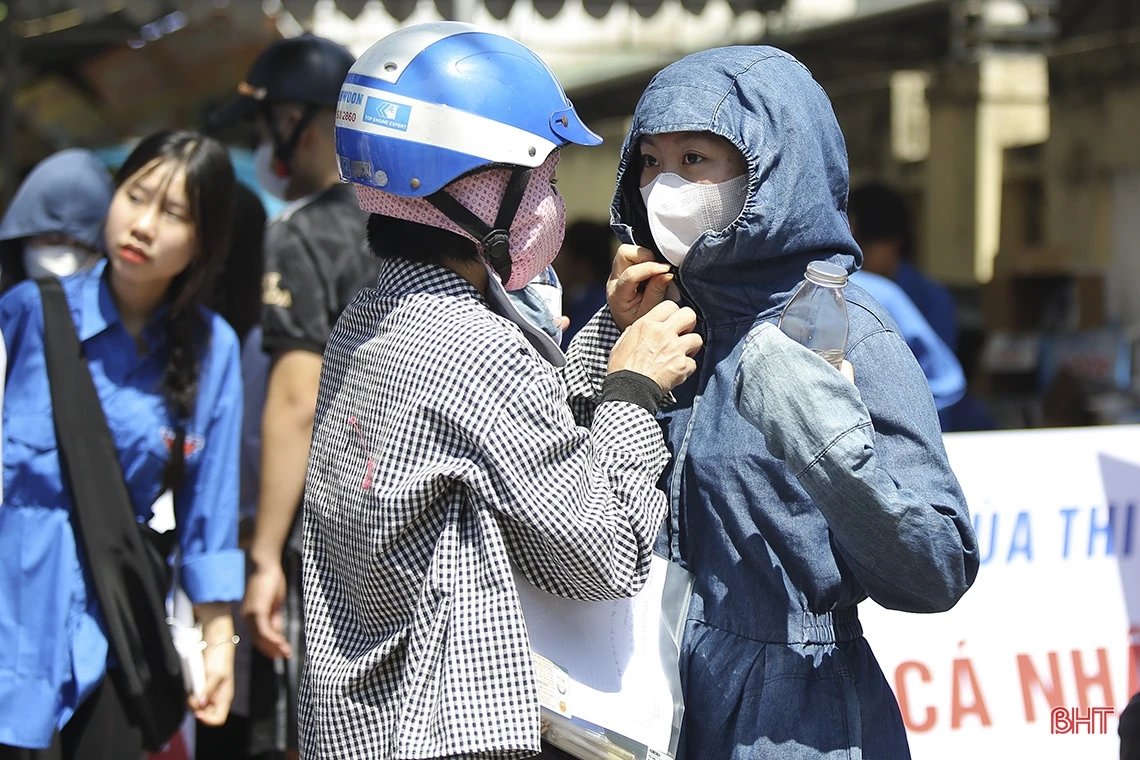 Những khoảnh khắc đáng nhớ trong ngày đầu Kỳ thi tốt nghiệp THPT