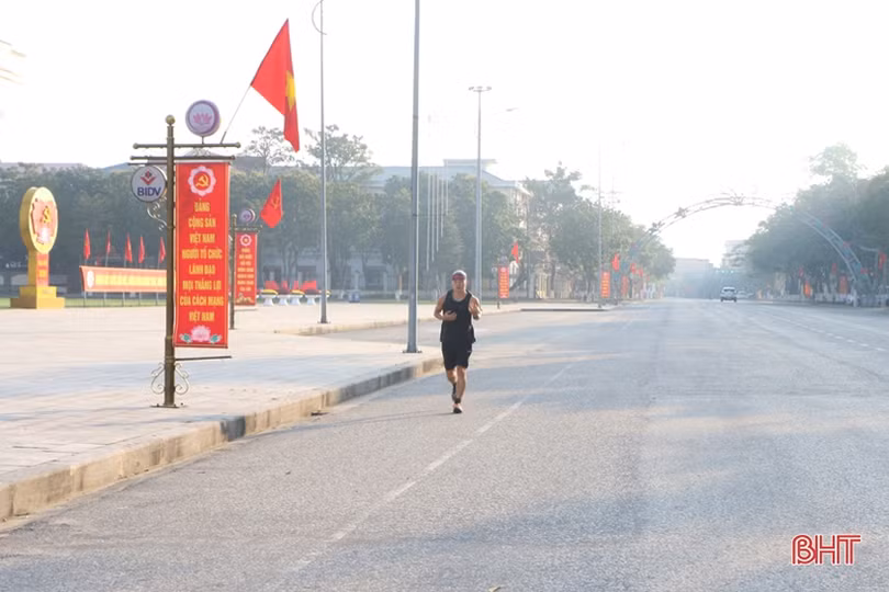 Thành Sen bình yên trong ngày đầu năm mới