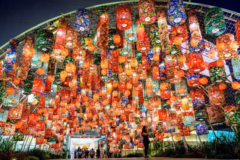 Khung cảnh trang trí tết ở các quốc gia châu Á