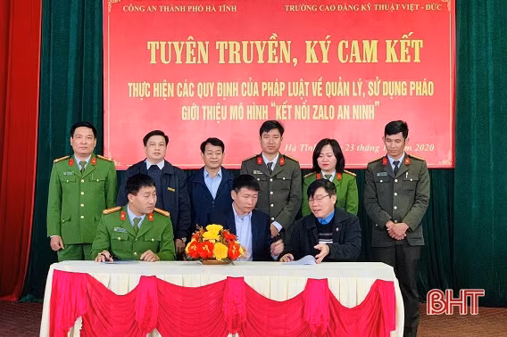 1.000 người ra quân quyết tâm vì một thành phố Hà Tĩnh không tiếng pháo nổ