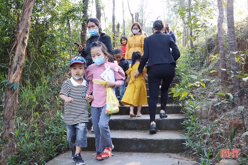 Khách về khu du lịch Thiên Cầm du xuân giảm mạnh do dịch Covid-19