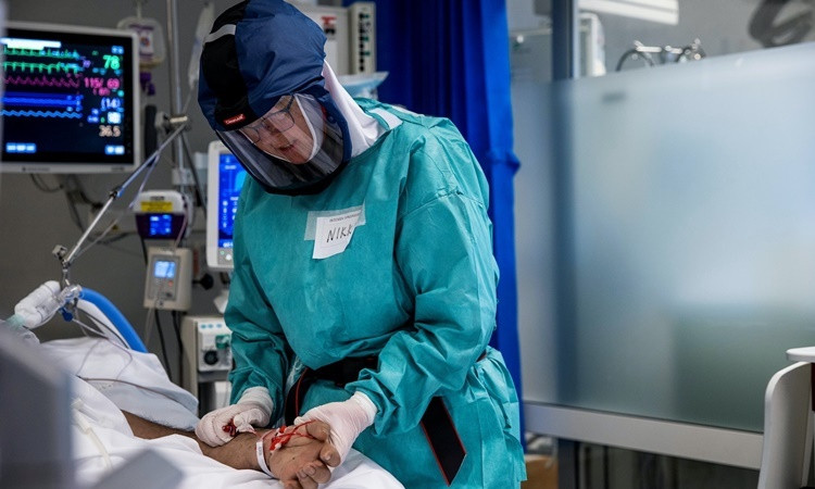 Hơn 107 triệu ca nCoV toàn cầu, Mỹ sắp đạt mục tiêu tiêm 1,5 triệu liều vaccine/ngày ảnh 1 Hơn 107 triệu ca nCoV toàn cầu, Mỹ sắp đạt mục tiêu tiêm 1,5 triệu liều vaccine/ngày