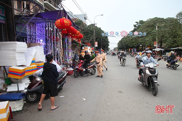 Hà Tĩnh không xảy ra tai nạn nghiêm trọng trong ngày đầu nghỉ tết