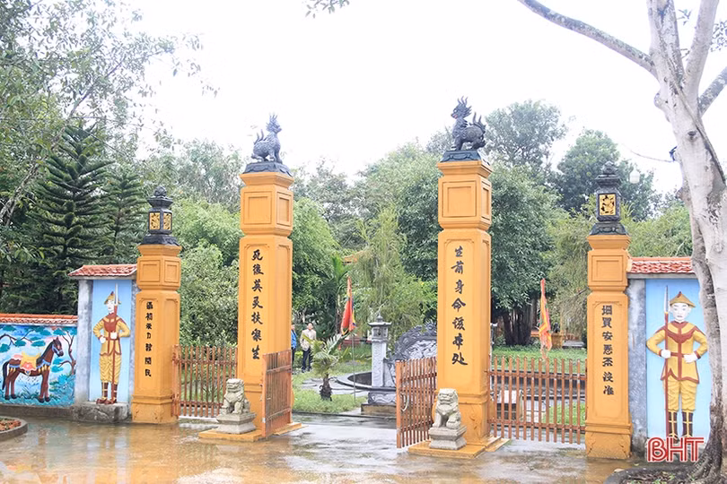 “Chat” với TS Phạm Xuân Mừng - người dành hết tâm sức, tiền của làm phim “Đại thi hào Nguyễn Du”