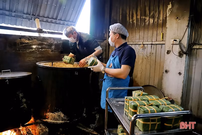 Dịch vụ gói bánh chưng ở thành phố Hà Tĩnh đắt khách dịp tết