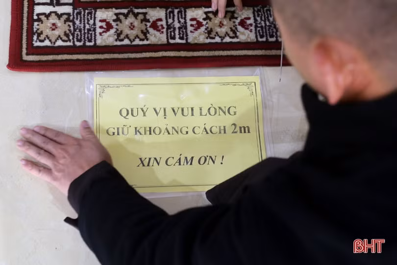 Tràn ngập hương vị tết tại ngôi chùa bên dòng sông Hộ Độ