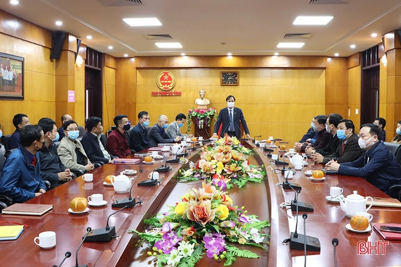 Lãnh đạo tỉnh chúc tết Cục Thuế tỉnh và Mitraco Hà Tĩnh