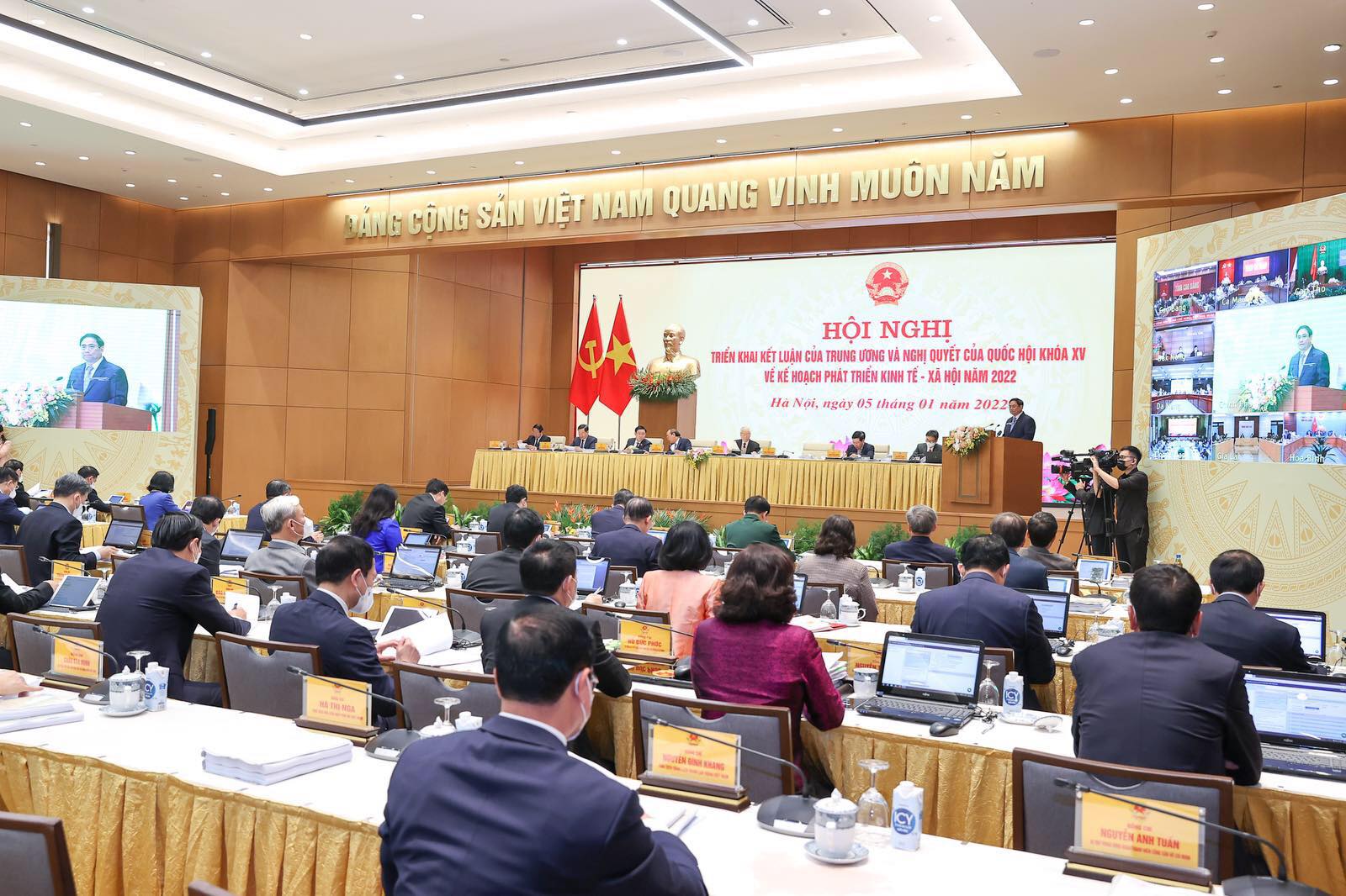 Thủ tướng Phạm Minh Chính phát biểu khai mạc hội nghị. Ảnh: VGP/Nhật Bắc Hội nghị Chính phủ với các địa phương triển khai nhiệm vụ năm 2022
