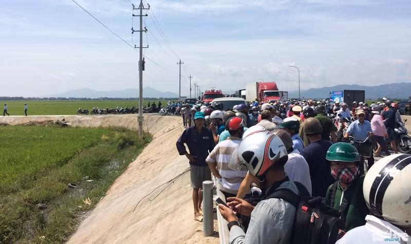 chum anh hien truong vu may bay quan su l 39 roi