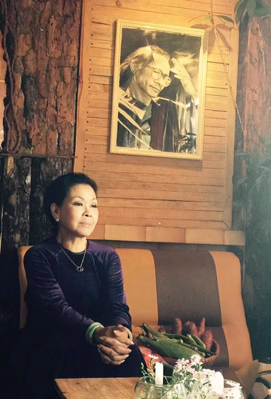 khanh ly nguoi nao lay trinh cong son se kho suot doi