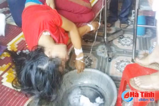 cuu song mot phu nu tu tu bang thuoc tru sau
