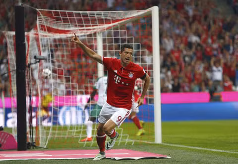 lewandowski lap hat trick bayern khai man bundesliga hoan hao