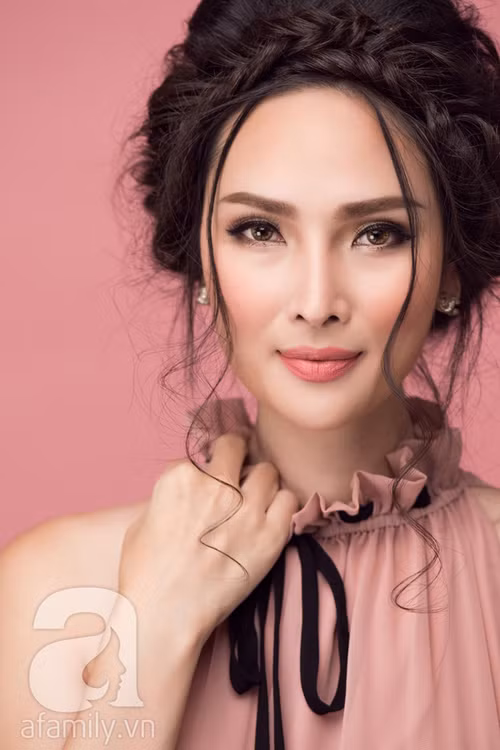 vai buoc co ban de co lop trang diem tu nhien trong suot va hop thoi tiet thu