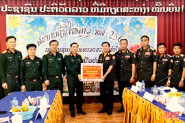 Bộ CHQS Hà Tĩnh chúc tết cổ truyền Bunpimay Lào