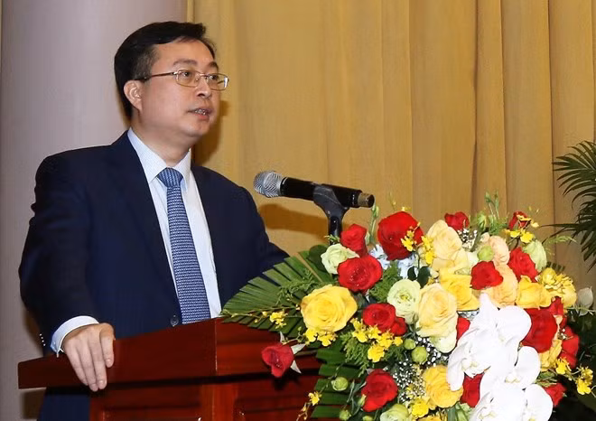 Phó Chủ nhiệm Văn phòng Chủ tịch nước làm Phó Trưởng ban Tuyên giáo Trung ương