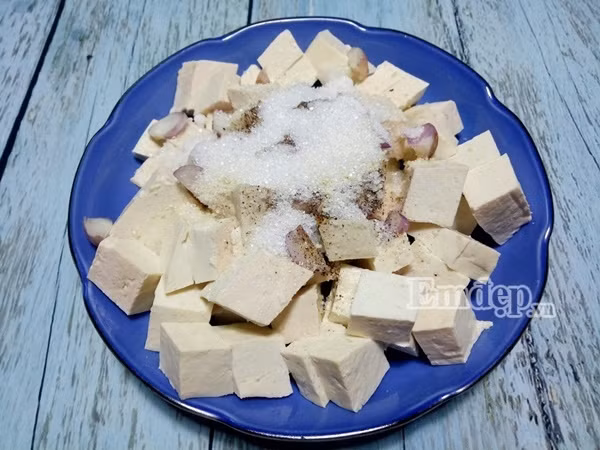 Đậu phụ viên chiên thơm ngon cho buổi tối