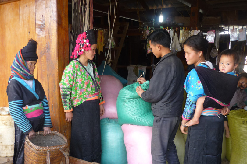 Bỏ chính sách hỗ trợ trực tiếp cho người dân thuộc hộ nghèo vùng khó khăn