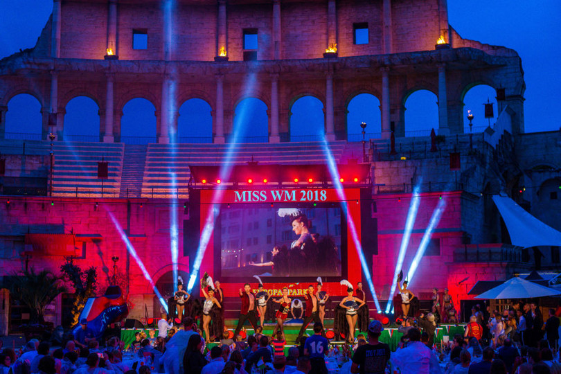 Người đẹp Bỉ đoạt vương miện Miss World Cup 2018