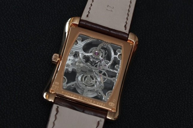 Cận cảnh mẫu đồng hồ siêu sang giá hơn 5 tỉ đồng tại Việt Nam