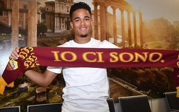 mu bị as roma MU bị AS Roma “nẫng tay trên” con trai huyền thoại Kluivert