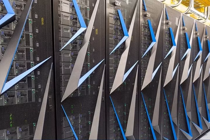 Summit siêu máy tính nhanh nhất thế giới trị giá 200 triệu USD