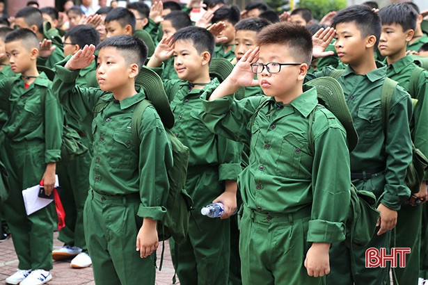 100 chiến sỹ nhí xuất quân “Học kỳ trong quân đội” năm 2018